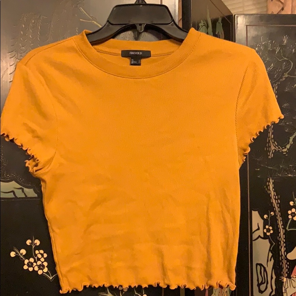 Mustard yellow short sleeve crop top